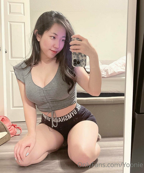 yooniefree exclusive pornstar gallery