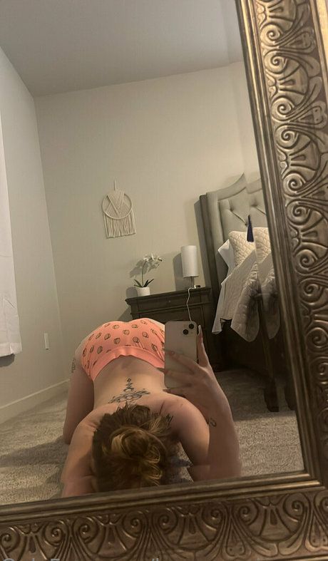 layonna simpson model nudes pictures