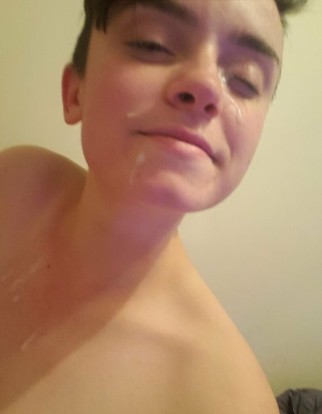 lucylawrence model hot image