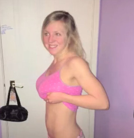 blonde babe onlyfans free naked pics