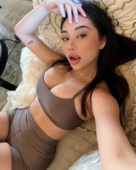 Ellerie Marie nice star photo