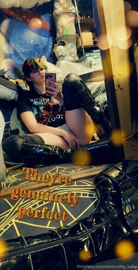 smol milky baby nude star pictures