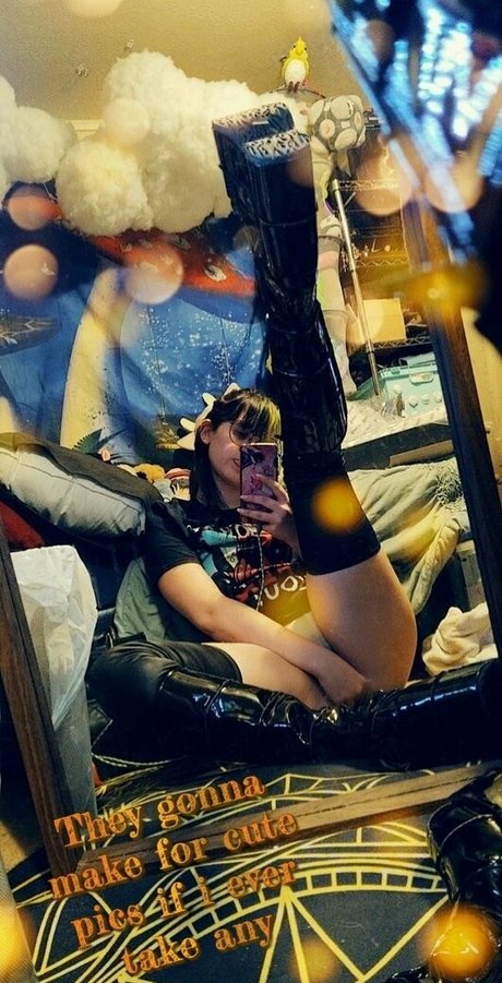 smol milky baby model naked pictures