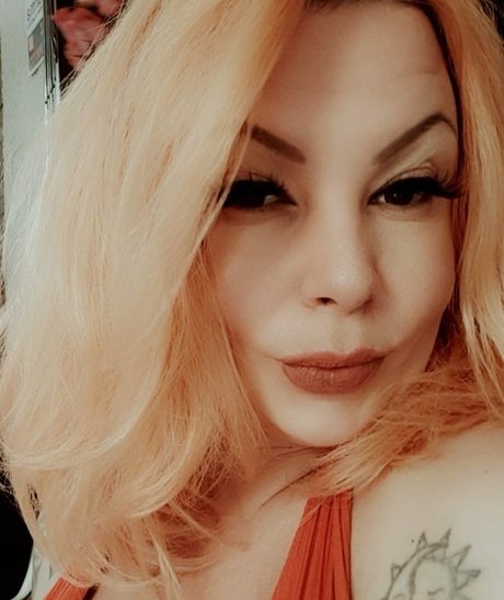 Ming naaa star beautiful pics