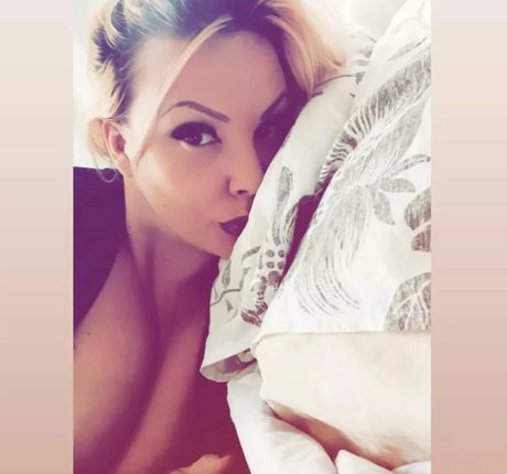 Ming naaa star art pictures