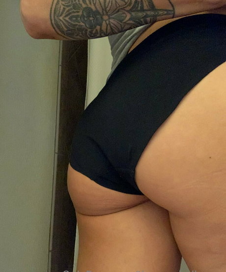 yoga onlyfans art naked pic