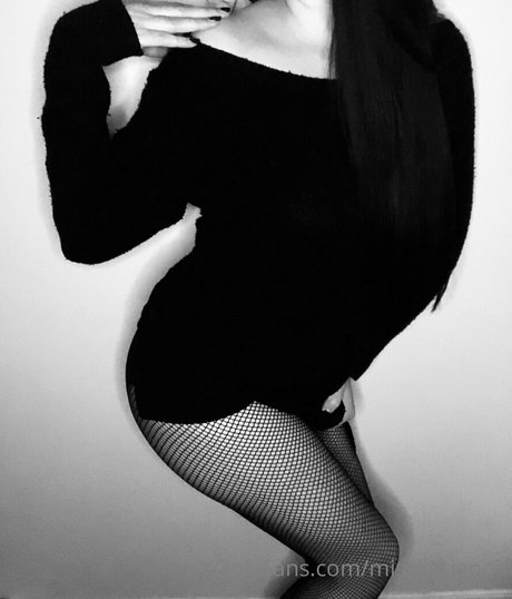 misskittienoir model beautiful photo