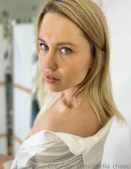 midget girls onlyfans sexy naked pic