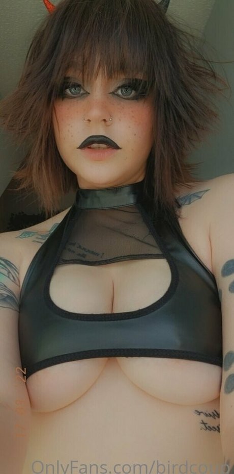 Birdcoup model hd photos