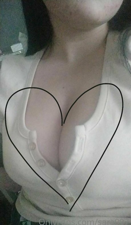 sara997 free model photo