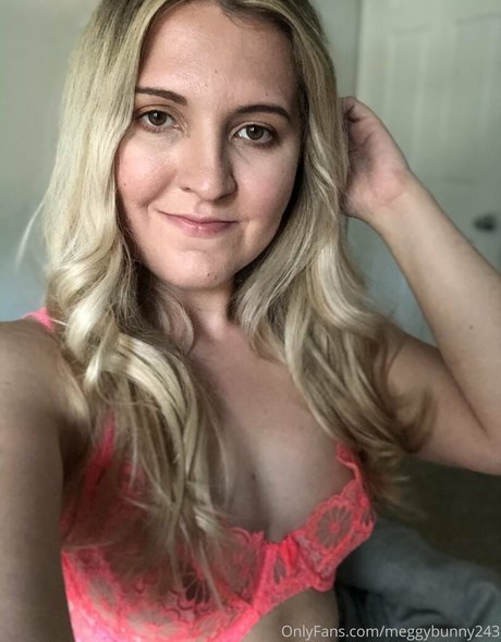 meggybunnyfree star porn photo