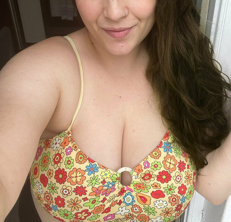 misscordeliafree xxx model photos