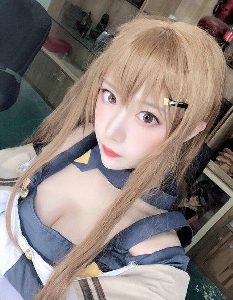 Shika daily nude model images