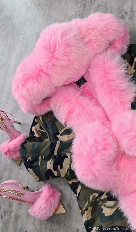 busty mom onlyfans hot sexy pics