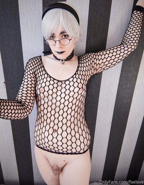 fayelockwood star nude archive