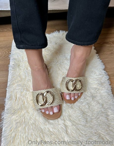 emily footmodel pornstar nudes image