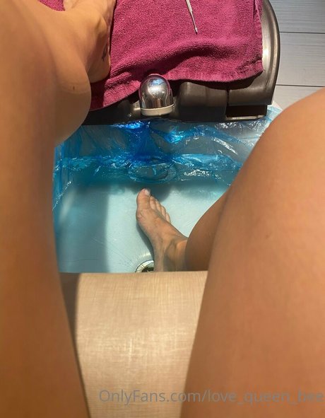 love queen bee star adult photo