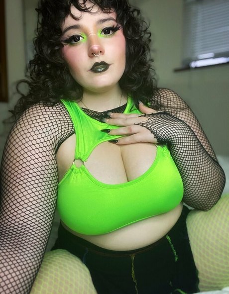 mirror selfie onlyfans free naked photo