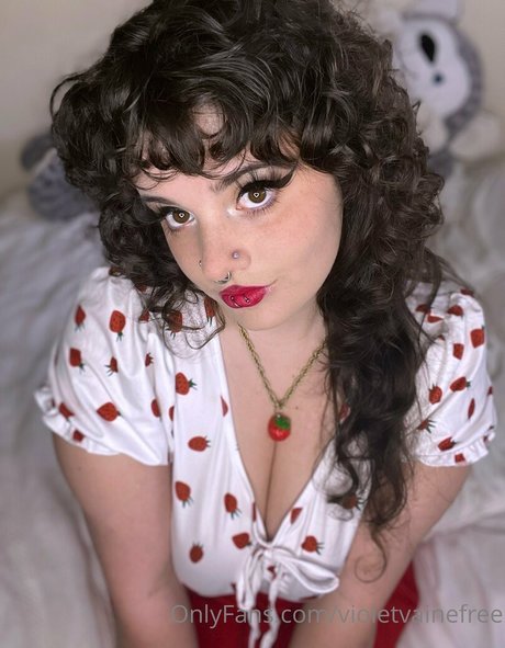 violetvainefree pretty actress images