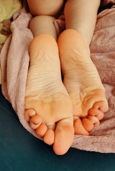 frenchmoon69 adult star image