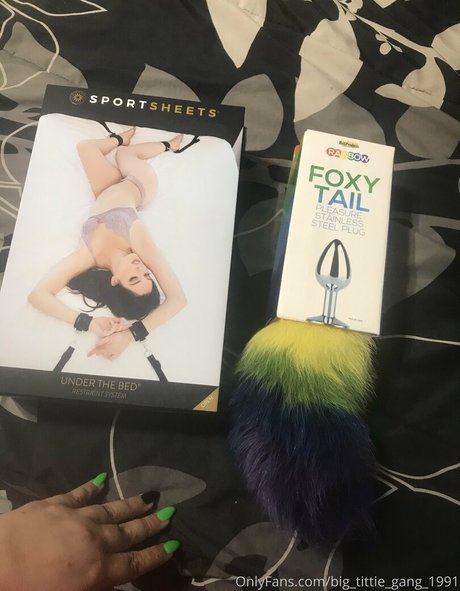 fun size baby 1991 erotic actress photo