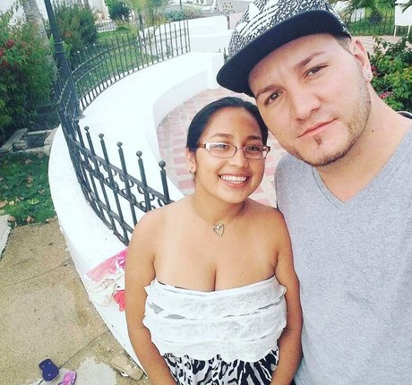 Karen Pinargote Torres hd pornstar picture