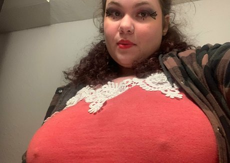 bustybbgirl nudes model archive