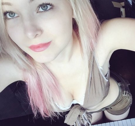 Nyxii pornstar pictures