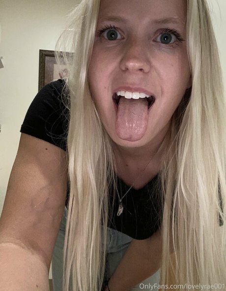 lovelyrae001 beautiful actress photo