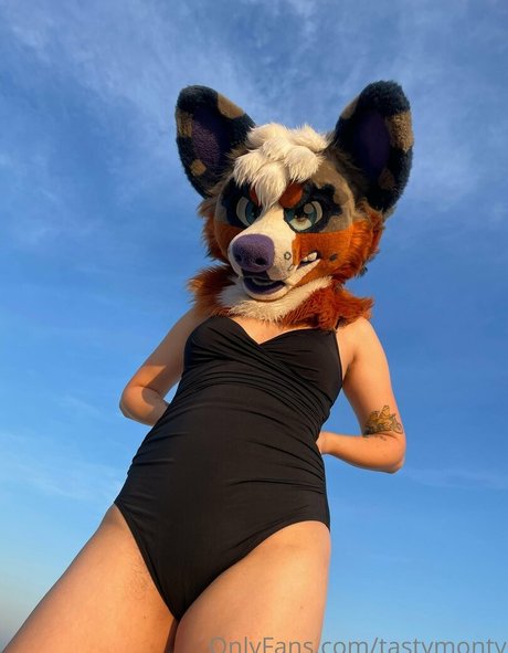 tastymonty pretty pornstar photos