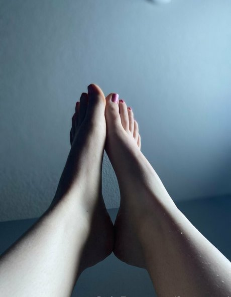 feet guurl free actress gallery