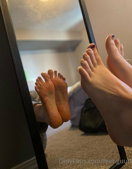 feet guurl star hot photos