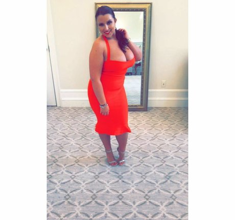 Lizzy Maguire pornstar free pic