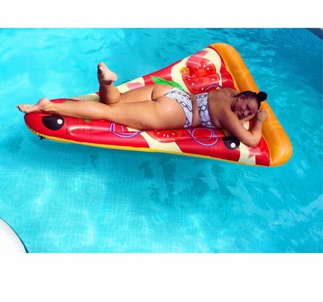 big tits and ass onlyfans xxx images