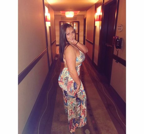 Lizzy Maguire high quality actress pic