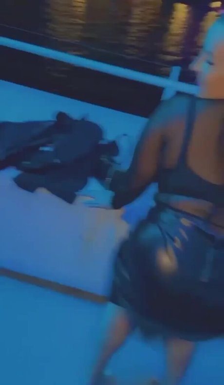 Lizzy Maguire model xxx photo