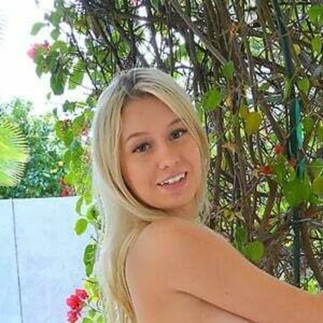 teeenskyler beautiful actress photos