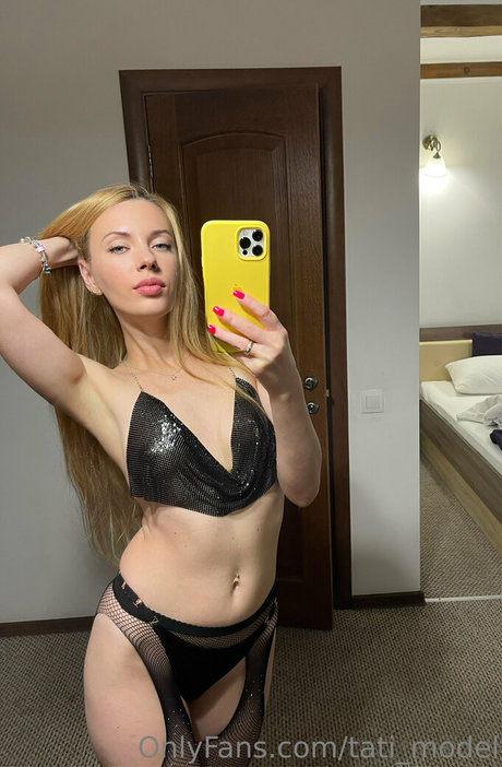 tati model erotic actress pic