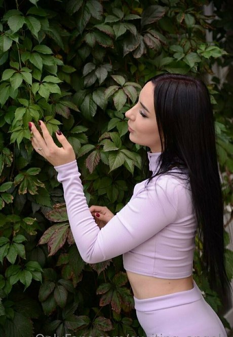 exciting angela free pornstar photo