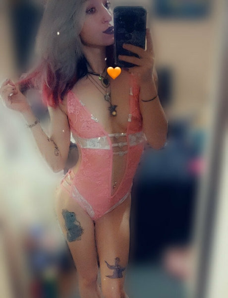 kaylaboo21 star nude image