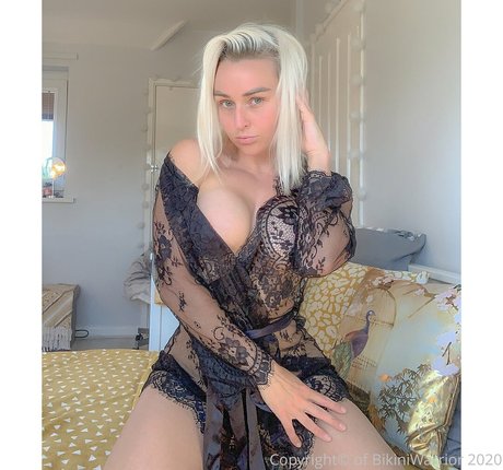 bikiniwarriorgb model pretty pics