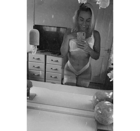 bikiniwarriorgb star pornographic image