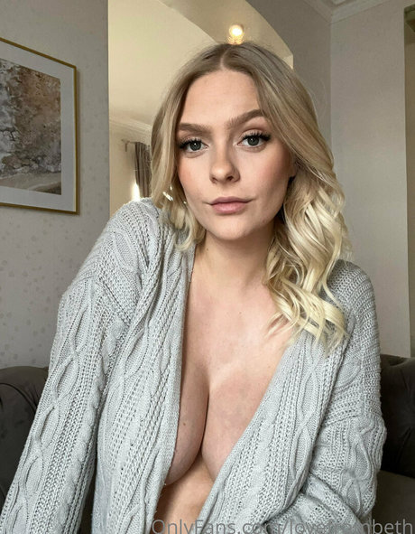 LoveFromBeth hot pornstar photos