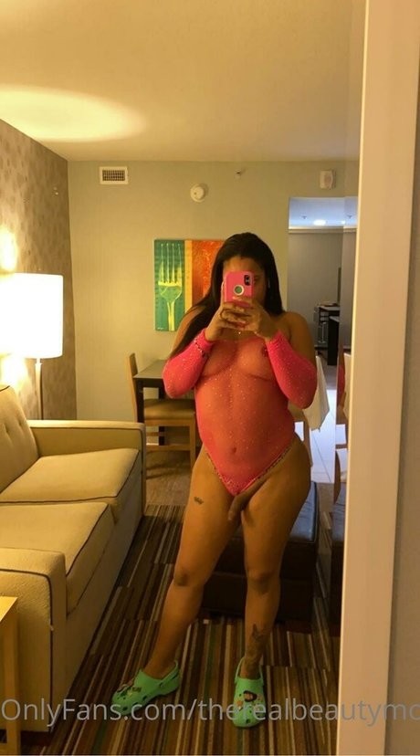therealbeautymonroe nudes star picture