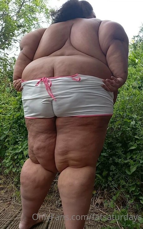 fatsaturdays model high quality img