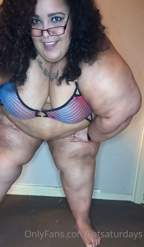 fatsaturdays star nude pic