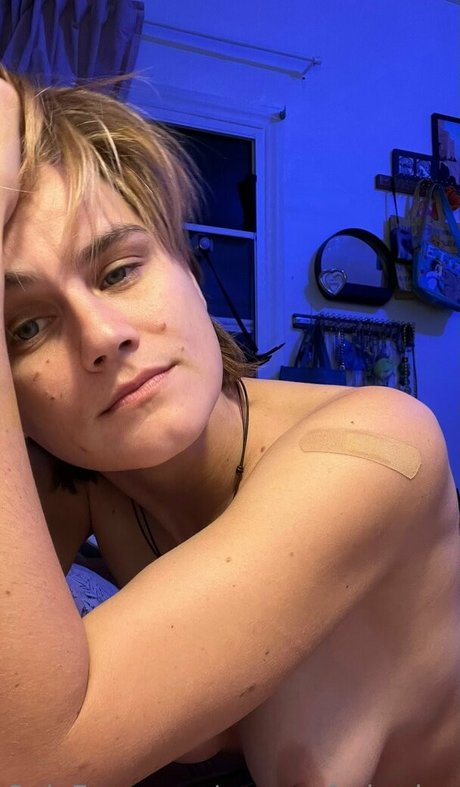 worms forbrains erotic actress picture