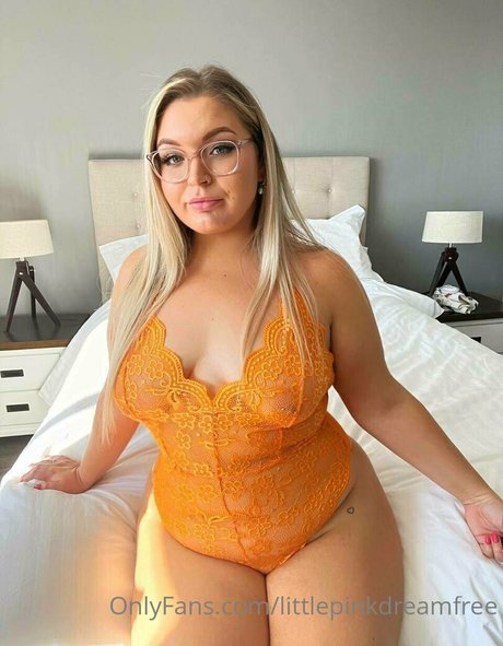 littlepinkdreamfree model beautiful gallery