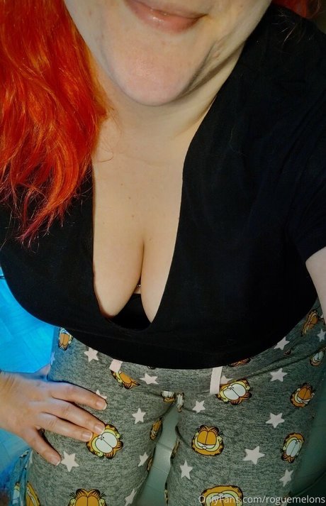 roguemelons adult actress picture