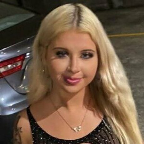 Kuttemreece nudes pornstar image